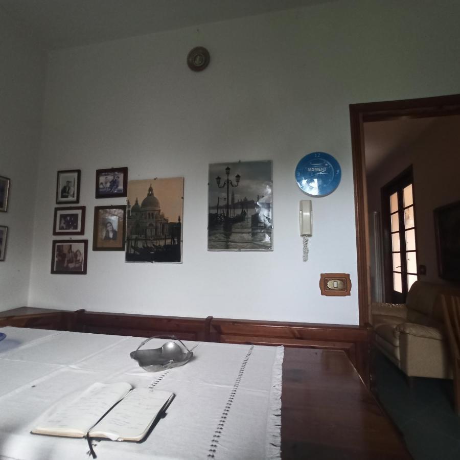 הוילה Felino Casa Vincenzo 130 Mq Con Portico Ed Ingresso Esclusivo Dal Giardino מראה חיצוני תמונה