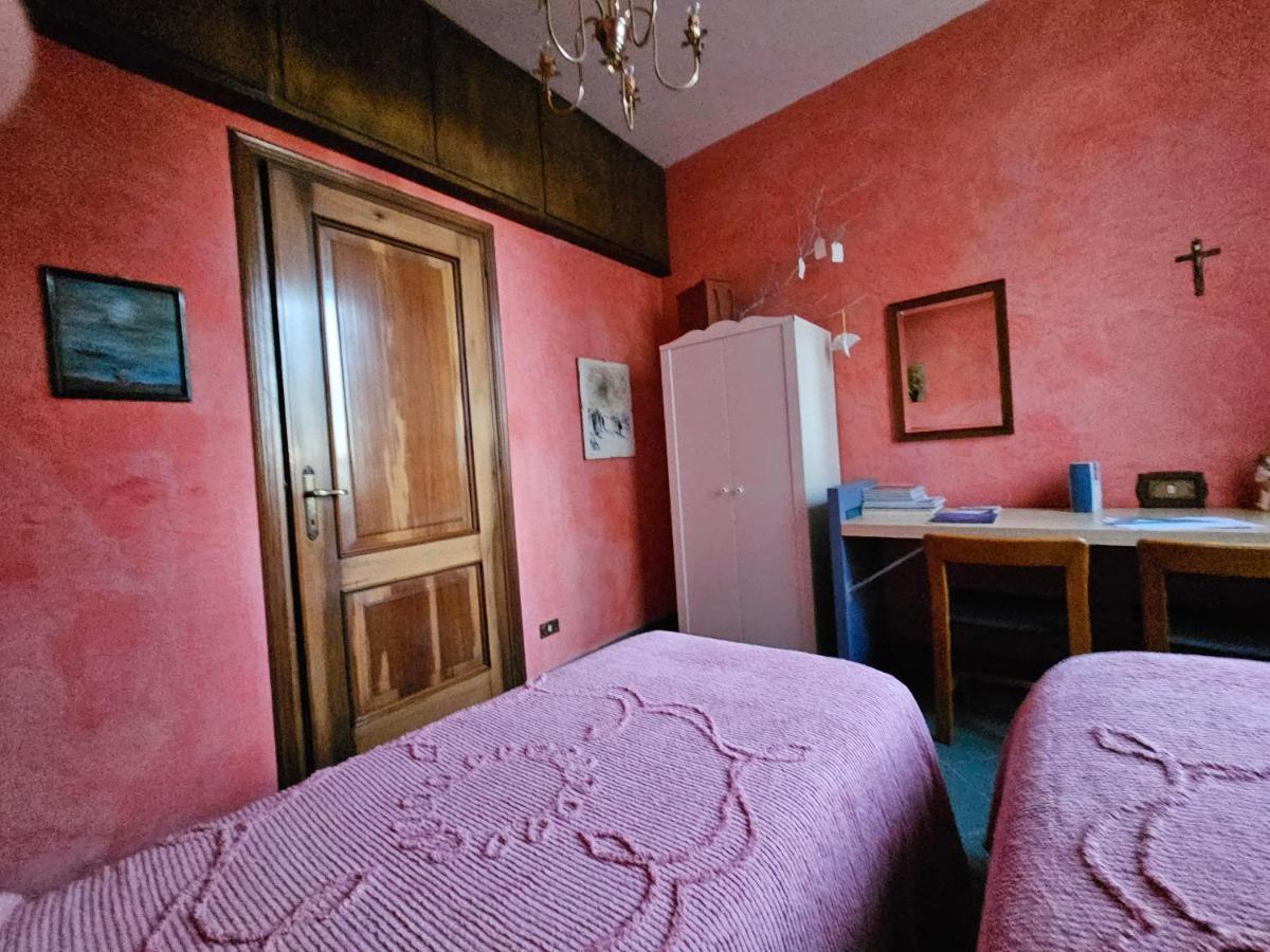 הוילה Felino Casa Vincenzo 130 Mq Con Portico Ed Ingresso Esclusivo Dal Giardino מראה חיצוני תמונה